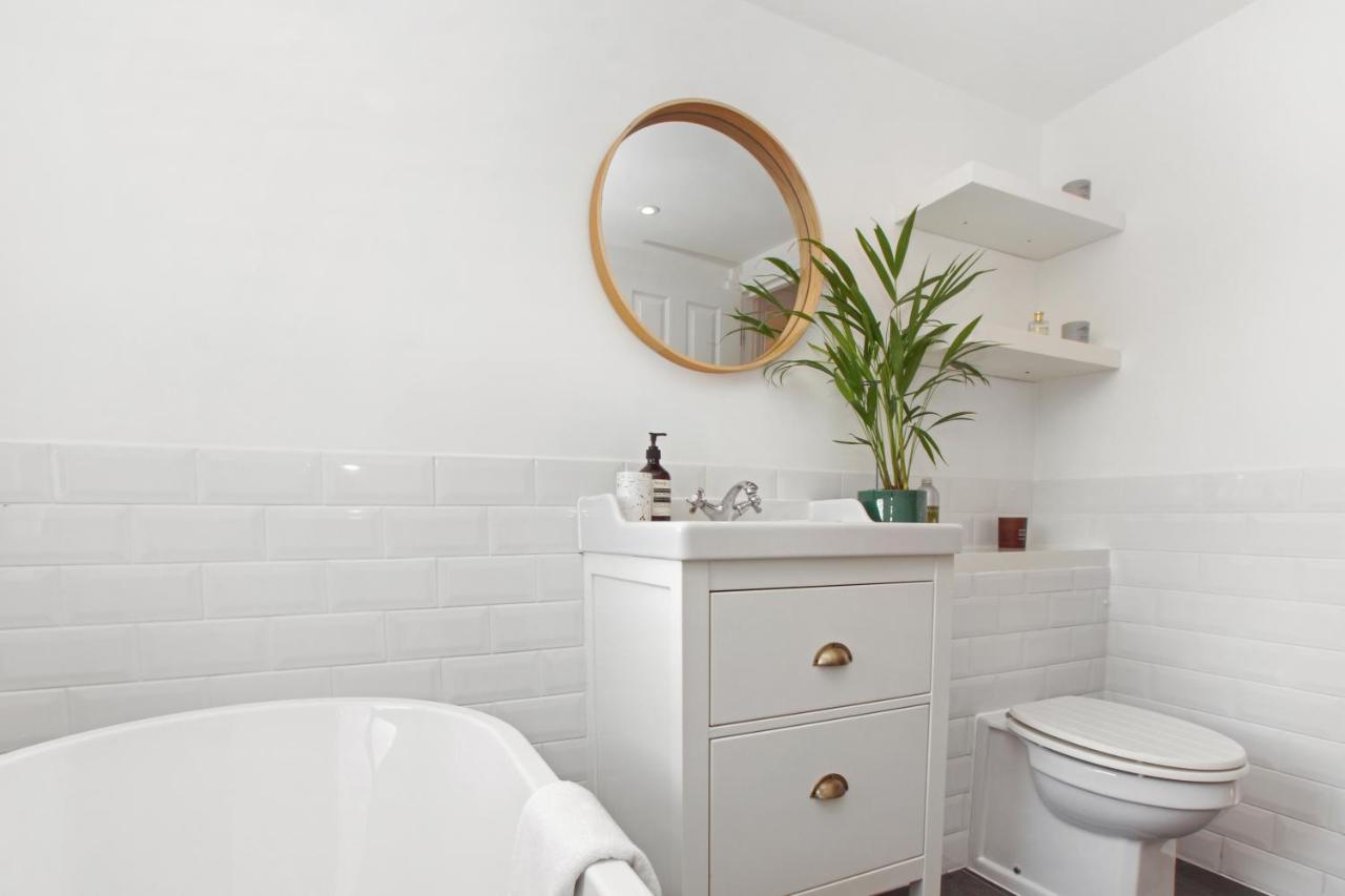 Bright, Stylish & Cosy 3-Bed Flat Near Mile End Lejlighed London Eksteriør billede