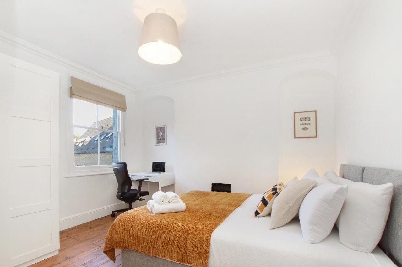 Bright, Stylish & Cosy 3-Bed Flat Near Mile End Lejlighed London Eksteriør billede